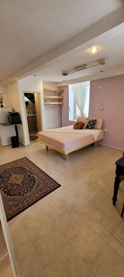 דירה לזוג על שוק מחנה יהודה Apartment Jerusalem Ngoại thất bức ảnh