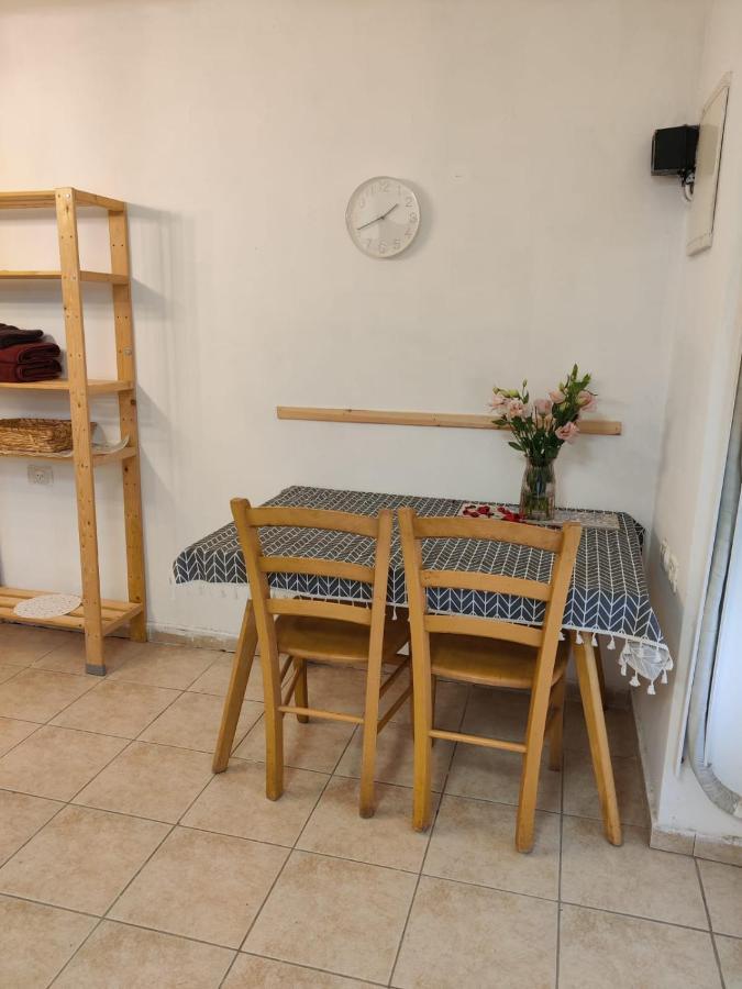 דירה לזוג על שוק מחנה יהודה Apartment Jerusalem Ngoại thất bức ảnh